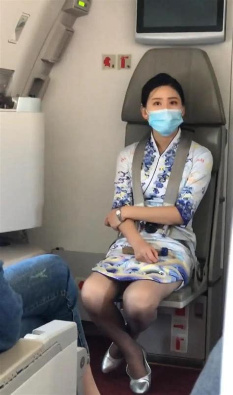 低调富豪坐飞机 泡空姐技术真是一流_腾讯视频