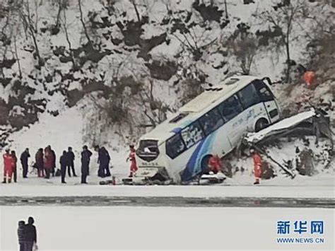 吉林通化一客车坠落江边 已致6人死亡多人伤--每日焦点--刘氏靠谱平台