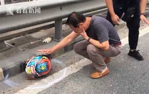 37岁摩托男撞高架护栏遭切颈 头盔包颅滚出20米__凤凰网