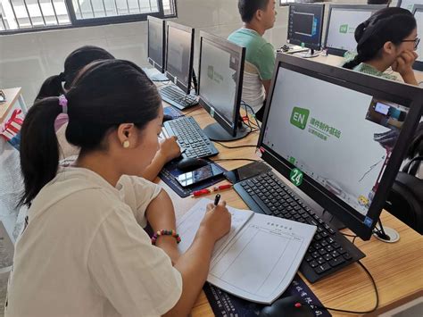 吉安县开展全县教师信息化教学应用线上培训