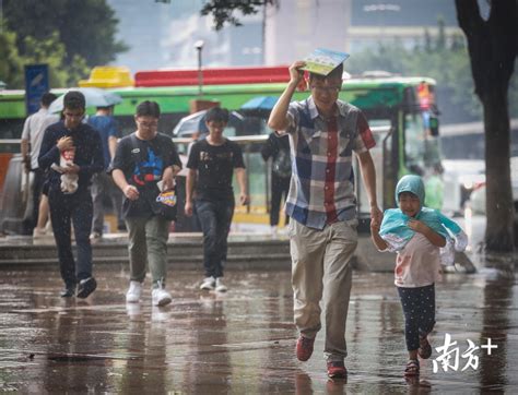 注意！杭州今天大雨到暴雨，局部大暴雨 | 浙江一地昨日普降暴雨，出现严重内涝，当地调整防汛应急响应至I级