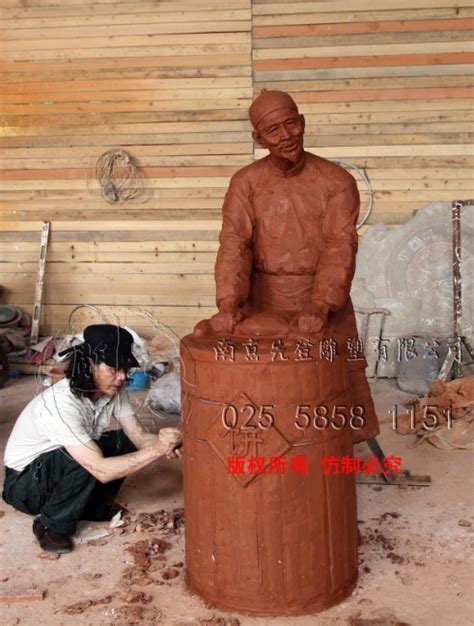 泥塑制作过程-雕塑知识-南京先登雕塑有限公司