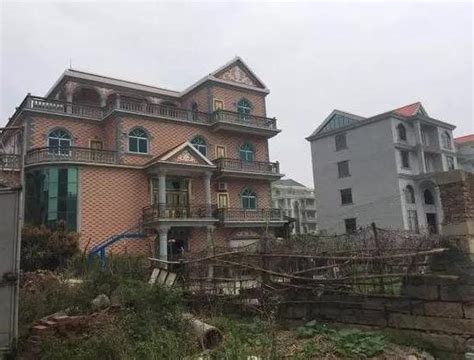 农村百万别墅都弱爆了，来看看莆田农村自建12层的豪宅吧_新房_什么值得买