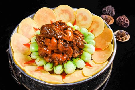 平顶山有啥好吃的美食？河南平顶山最有名的十道名菜(2)_巴拉排行榜