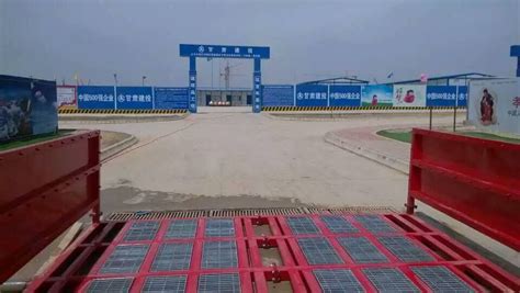 甘肃张掖：奥体中心建设有序推进-人民图片网