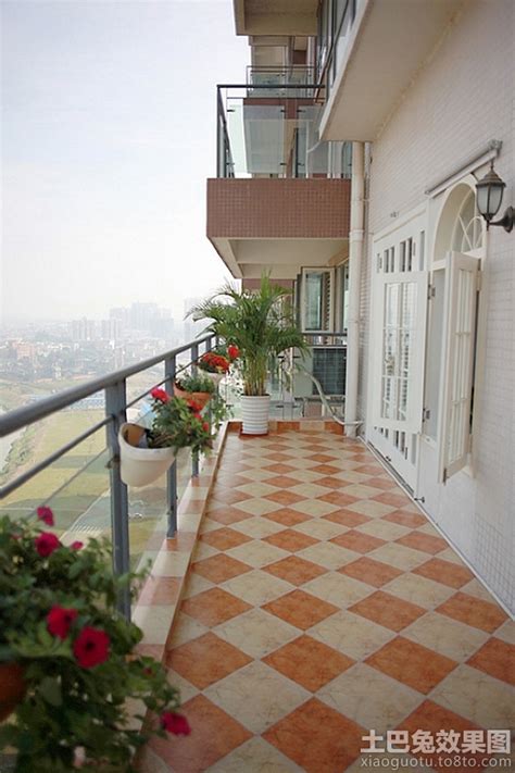 阳台地面贴什么瓷砖好看 阳台瓷砖配色六种方案 - 装修保障网