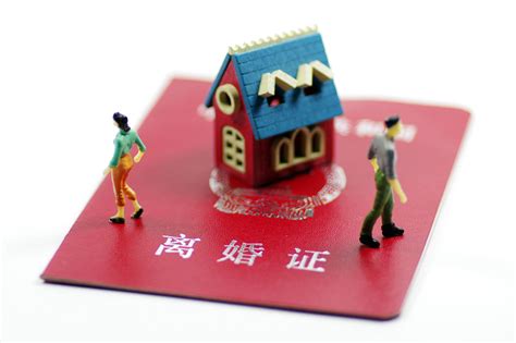 上海协议离婚需要准备的材料和流程（上海离婚律师免费咨询）-华荣律师事务所
