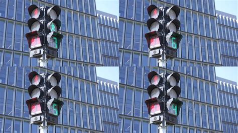 十字路口的红绿灯时间是根据什么设定的-百度经验