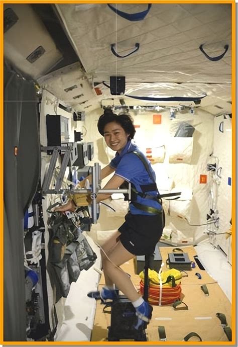 航天员刘洋母亲获封“当代孟母”(图) - 青岛新闻网