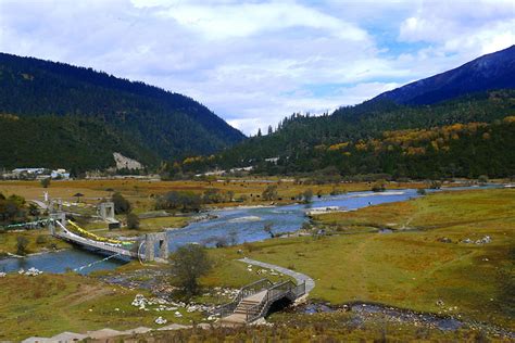 山南地区,山南市隆子县,林芝地区_大山谷图库