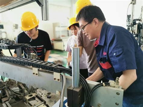 江西赣州：智能工厂助推数字工业提质增效-人民图片网
