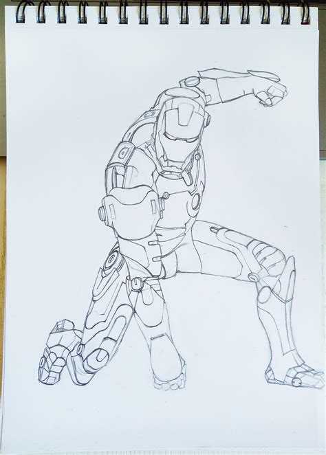 钢铁侠漫画黑白图片