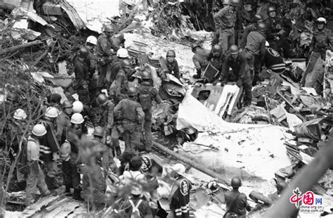 国航129号班机空难事件，降落时突然一头撞上山，第一集