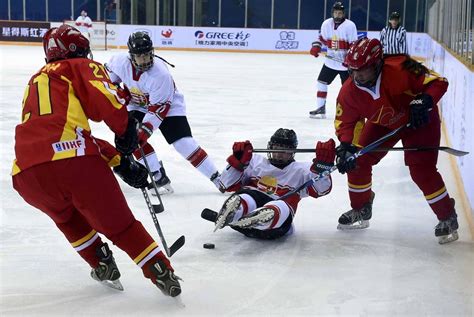 中国女子冰球队两队员感染新冠，均为轻症正在积极治疗_读特新闻客户端