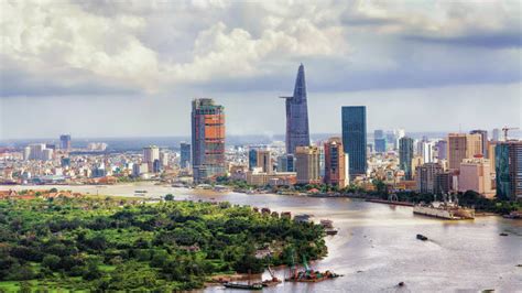 越南政府紧急开会：对房地产市场的流动性、资金困局，共商对策 - 知乎