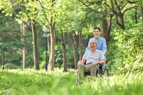 居家老人护理指南系列科普⑨| 老年人照护 心理关怀要跟上 - 健康养生 - 新湖南