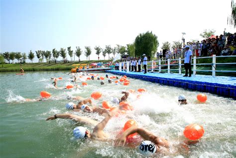 全国公开水域游泳锦标赛 逾千名“泳士”聚泰州凤城河劈波斩浪