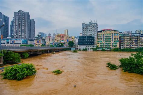 航拍洪峰过境重庆 部分地区被淹-中国网