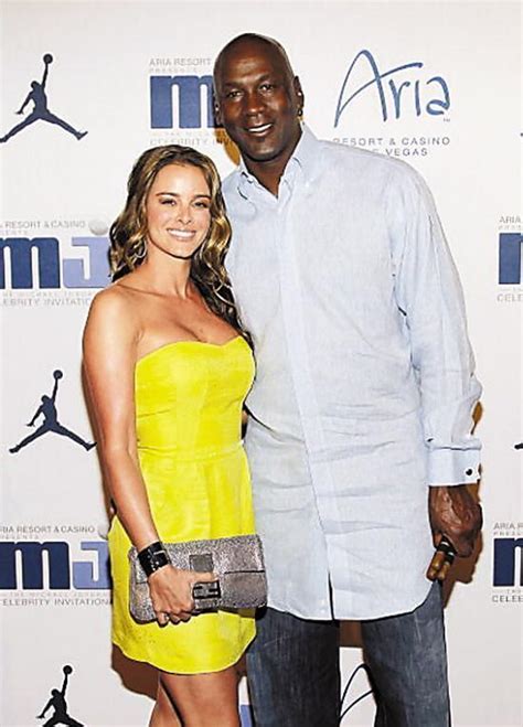 美国NBA篮球巨星黑人科比和科比老婆瓦妮莎照片，科比孩子，女孩照片|ZZXXO