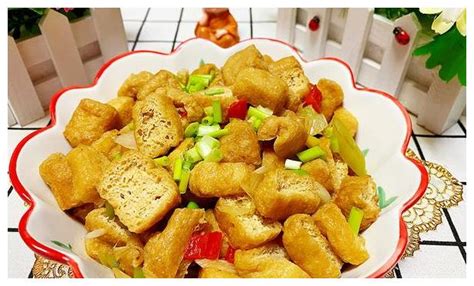 【炸豆腐的做法步骤图，炸豆腐怎么做好吃】料理厨房_下厨房