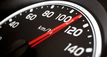 汽车修理工常识:发动机转速与车速关系,多少算正常？