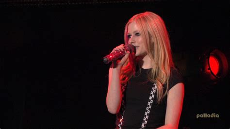 艾薇儿 Avril Lavigne - 美丽坏东西 2008 加拿大世界巡回演唱会无删减版 Avril Lavigne: The Best ...