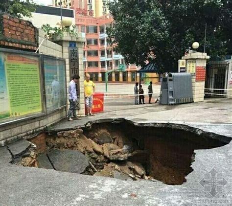 路基开裂、桥墩变形、隧道塌陷，地震到底是如何破坏公路的？