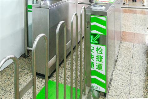 上海地铁安检机检测为什么这么严？ - 维和时代