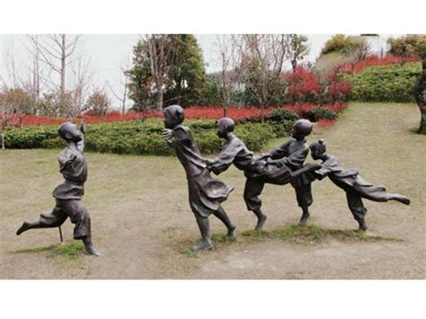 儿童景观雕塑逐渐成为了一种时尚－大型广场主题金属不锈钢雕塑设计制作厂家 园林景观铸铜雕塑 锻铜浮雕报价-曲阳县艺谷园林雕塑有限公司