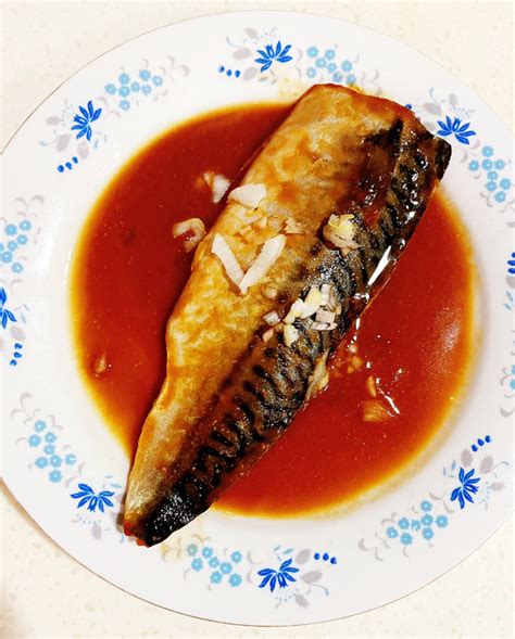 【家常炖鲭鱼的做法步骤图，家常炖鲭鱼怎么做好吃】刘巧巧MelonL_下厨房