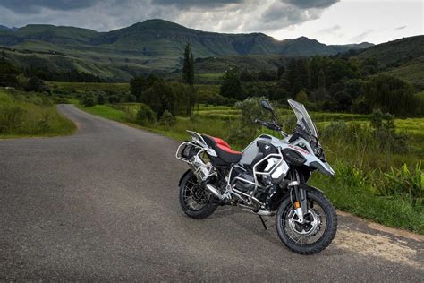 BMW Motorrad Officially Unveils New 2019 R 1250 GS and R 1250 RT ...