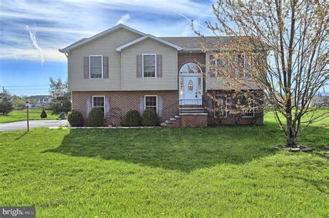 211 Grove Dr, Shippensburg, PA 17257 | MLS# PAFL165026 | Redfin