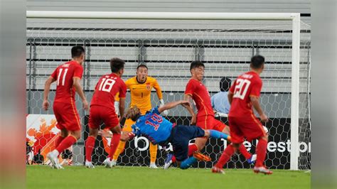 世预赛直播：中国男足VS关岛直播 艾克森首发，武磊率队争3连胜