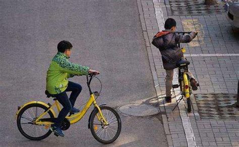 深圳一男子骑电动自行车撞汽车被判全责不服 结果……_深圳新闻网