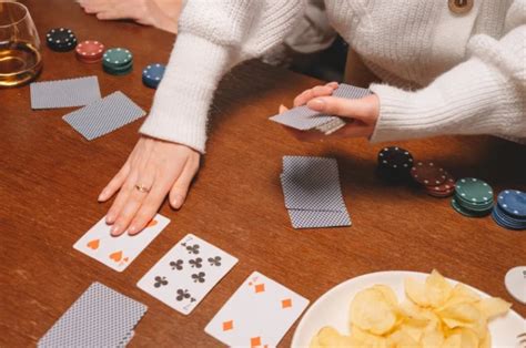 男女打扑克图片、男女打扑克图片大全