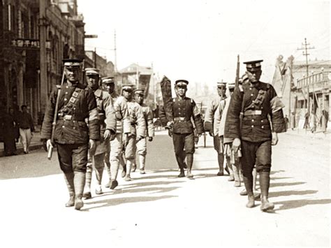 老照片 | 奉军在直隶，1926年。施密德