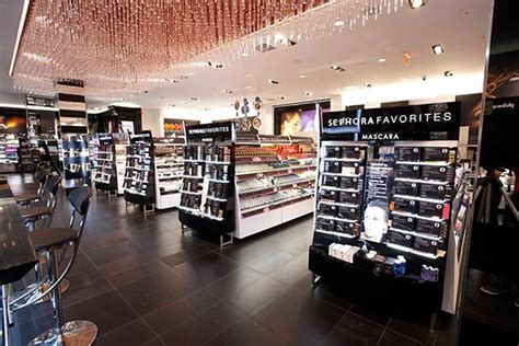丝芙兰在华扩张至200家门店 门店拥有111个品牌_聚美丽