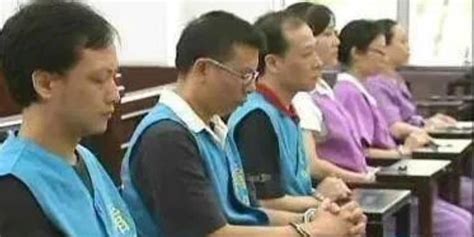 2009年广东女贪官警告：贪污13亿被判死刑，自称没钱利息 - 法律号
