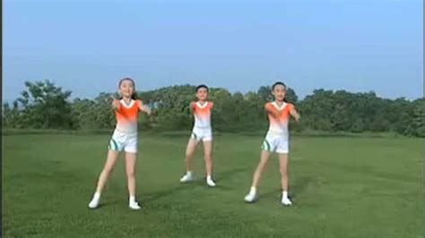 第三套小学生广播体操七彩阳光-体育-正版视频第一节伸展运动教学