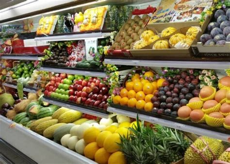超市陈列详解（一）：果蔬陈列全攻略，7种方法既减损耗又涨销量|果蔬|超市|果蔬架_新浪新闻