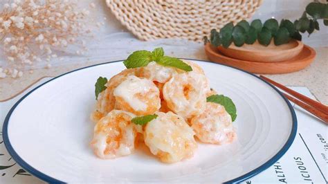 做虾滑时，别用淀粉和面粉，换成“它”，滑嫩爽脆，弹性十足！