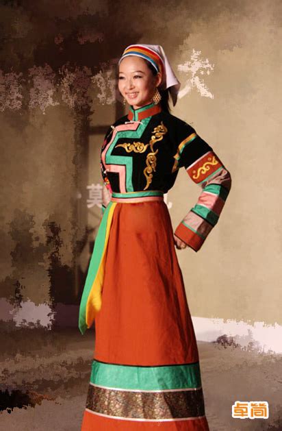 穿在身上的艺术 - -内蒙古新闻网