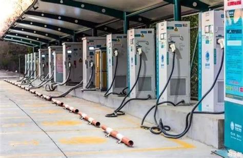 南方电网发布第四代充电桩，可令充电场站能耗下降11％ - 能源界