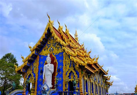 泰国清莱蓝庙高清图片下载-正版图片500745898-摄图网