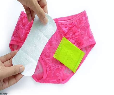 美女是怎么穿卫生巾，如何正确使用卫生巾平时是否应使用护垫？ - 科猫网