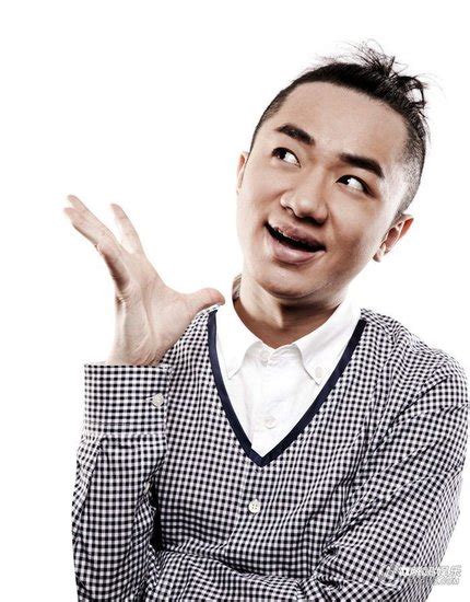王祖蓝称在内地才有艺术家的感觉 TVB同事羡慕 _娱乐_腾讯网