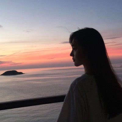 温柔女生侣头像照片