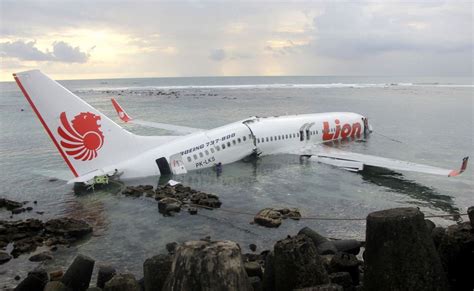 马总理宣布MH370落入南印度洋_新浪新闻