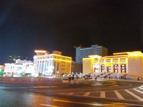 科学网—甘南藏族自治州-合作市广场夜色 - 姚卫建的博文