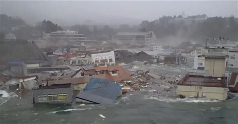 实拍国外海啸现场，如末日景象，太可怕了！_腾讯视频